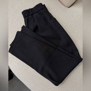 Women’s Black Elastic Waist Pants